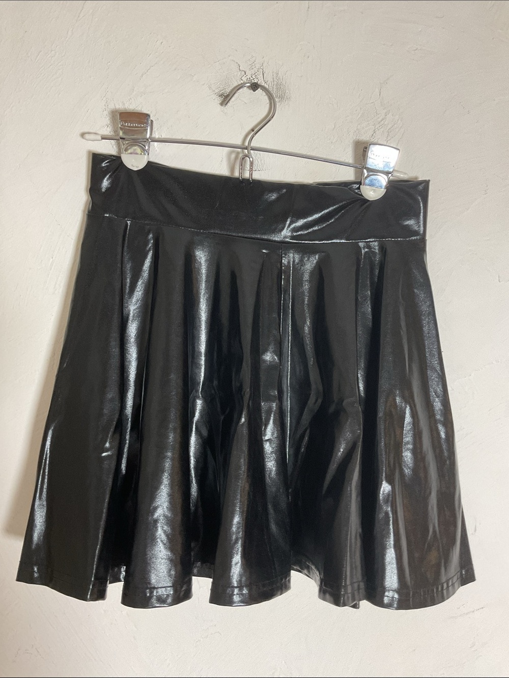 Urban CoCo Black Shiny Faux Leather Pleated Flared Mini Skater Skirt Size M